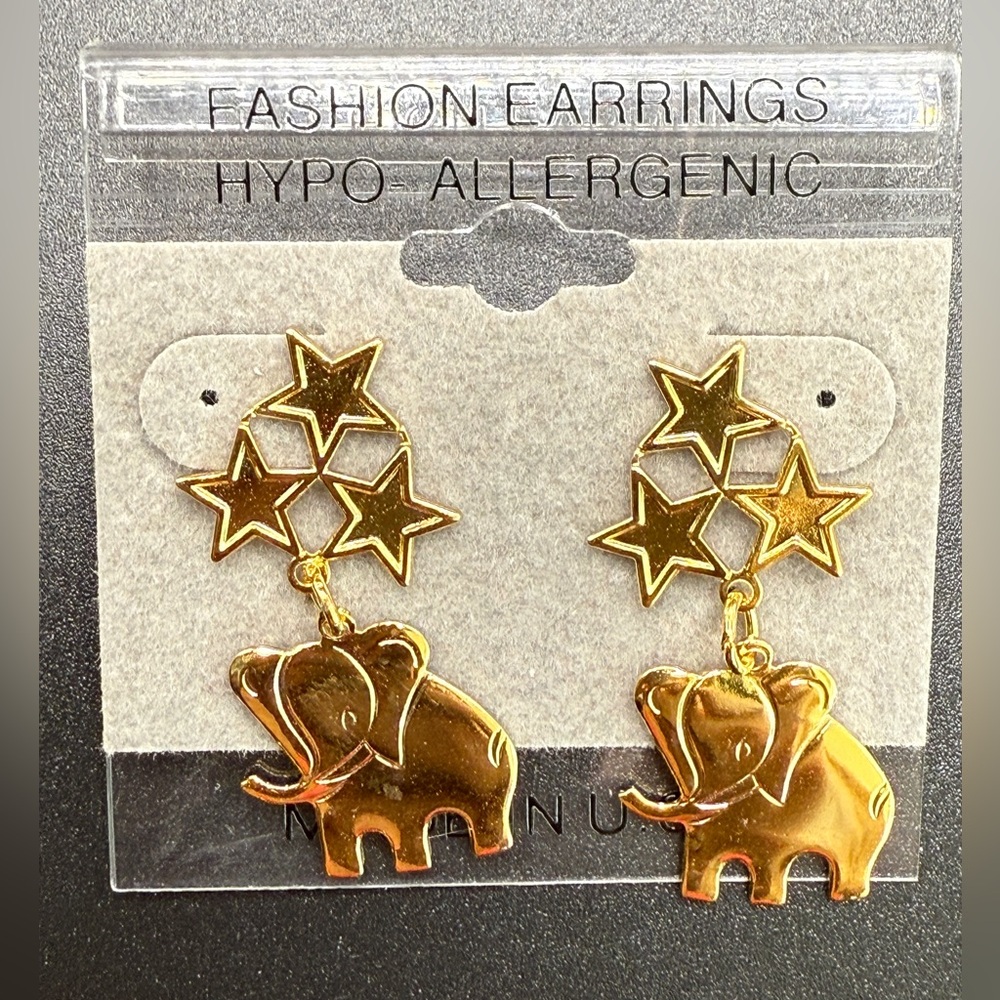 🚨3 for $15🚨 FASHION JEWELRY - Elephant Earrings with Stars